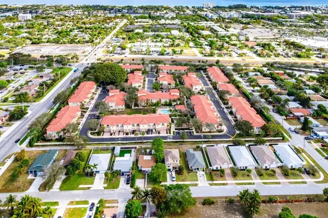 110 Stone Harbor Way Delray Beach FL 33444