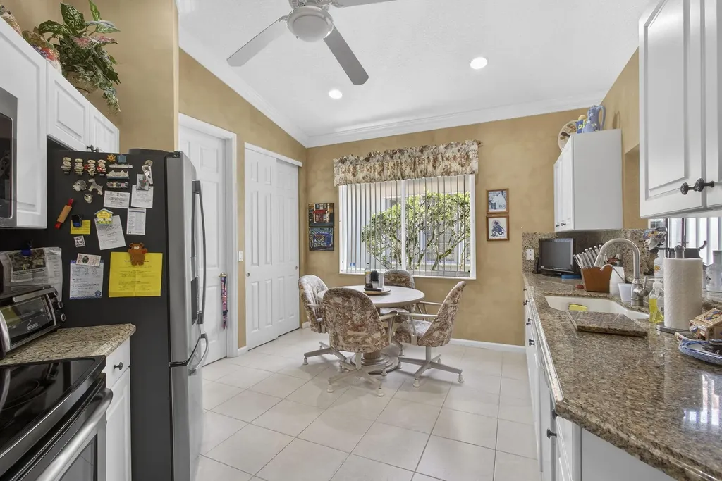 9146 Bay Point Circle West Palm Beach FL 33411