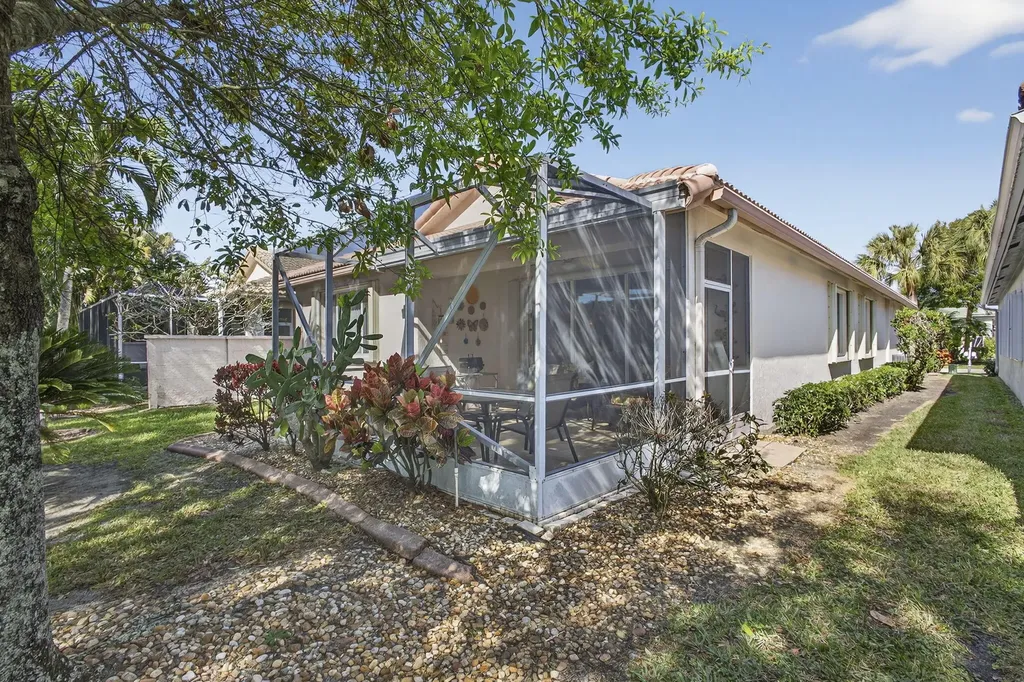 9146 Bay Point Circle West Palm Beach FL 33411