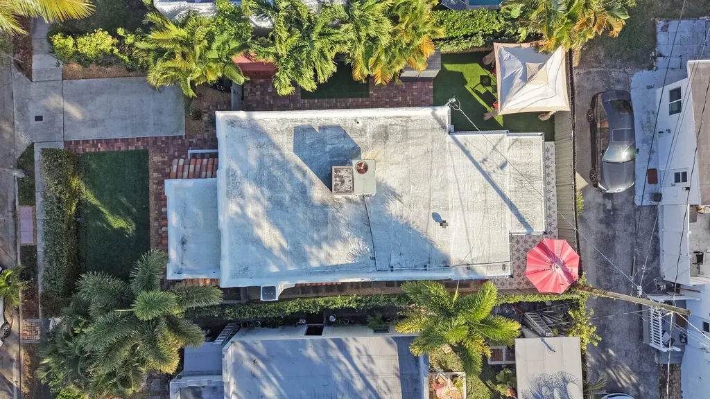 744 Penn Street West Palm Beach FL 33401