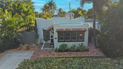 744 Penn Street West Palm Beach FL 33401