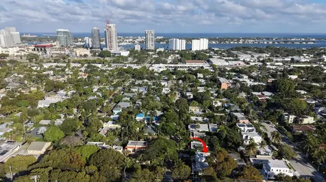 744 Penn Street West Palm Beach FL 33401