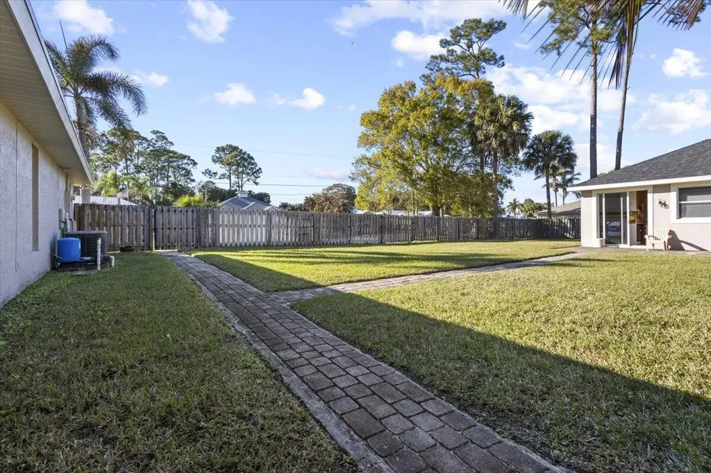 2161 SW Hyacinth Street Port St Lucie FL 34953