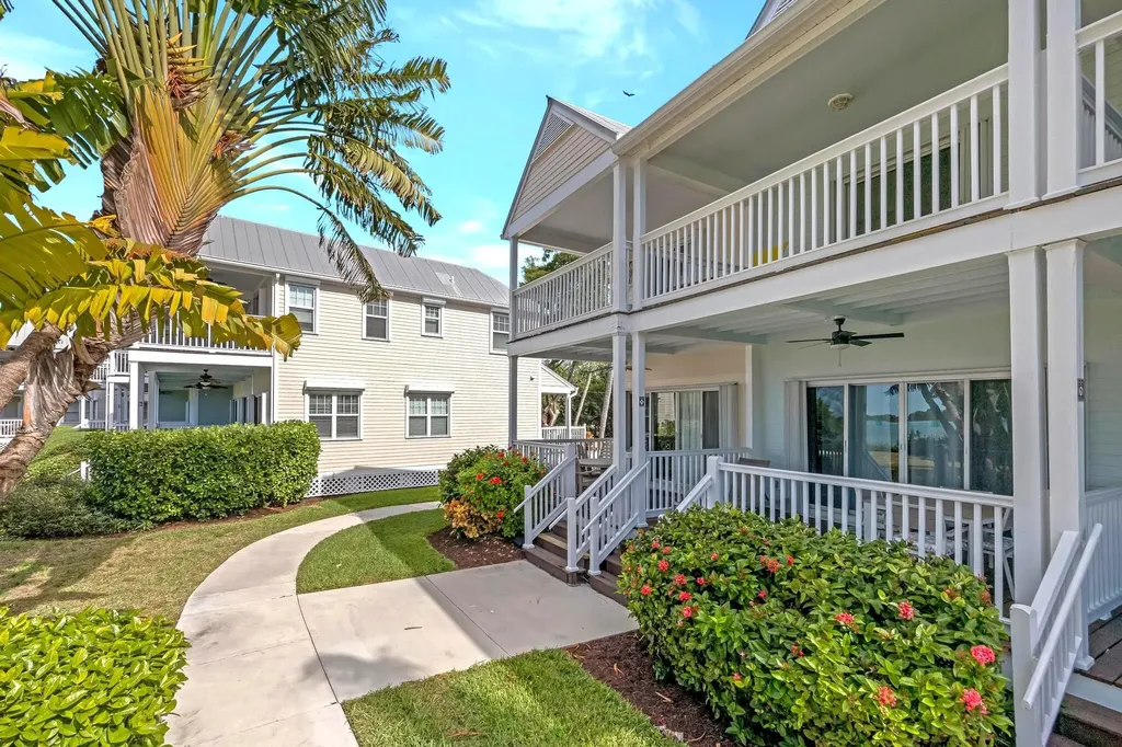 5081 Sunset Village Drive Duck Key FL 33050