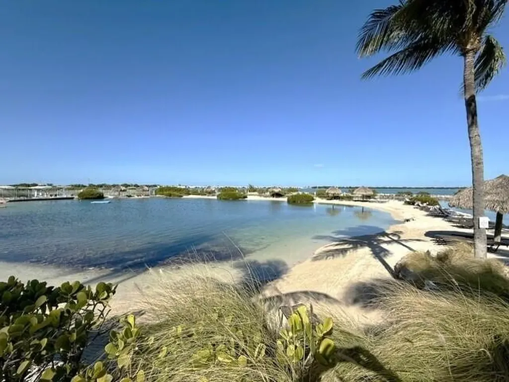 5081 Sunset Village Drive Duck Key FL 33050