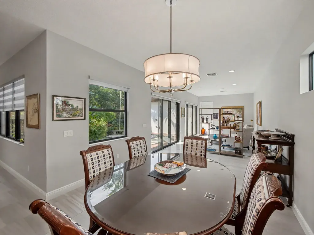 8125 Hobbes Way Palm Beach Gardens FL 33418