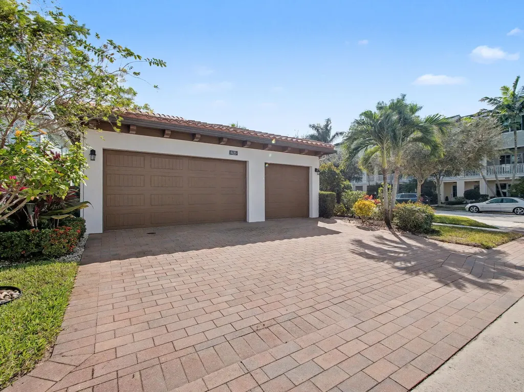 8125 Hobbes Way Palm Beach Gardens FL 33418