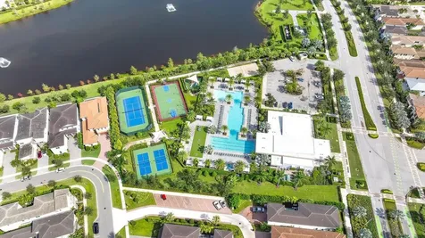8125 Hobbes Way Palm Beach Gardens FL 33418