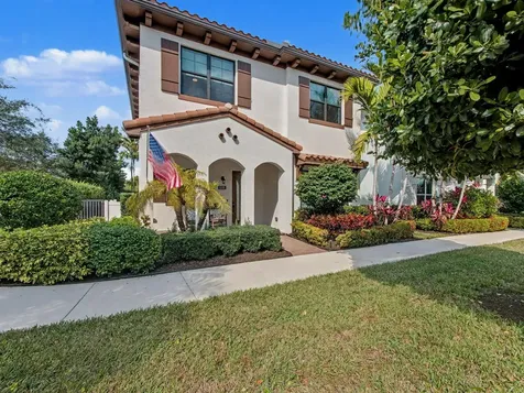 8125 Hobbes Way Palm Beach Gardens FL 33418