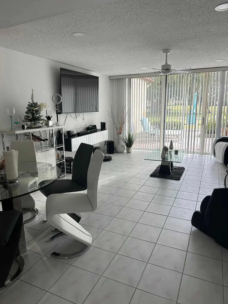 4557 Luxemburg Court Lake Worth FL 33467