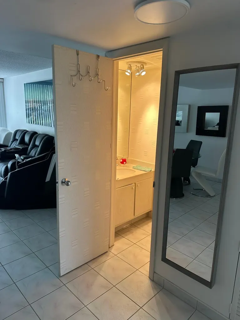 4557 Luxemburg Court Lake Worth FL 33467