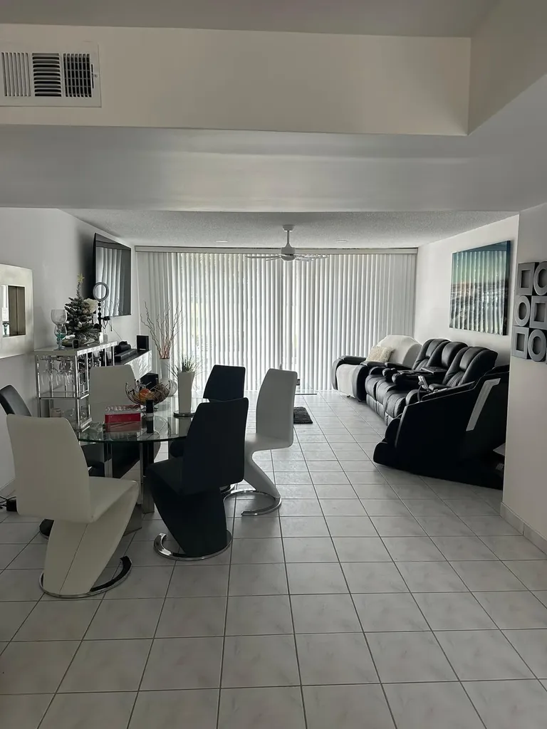 4557 Luxemburg Court Lake Worth FL 33467