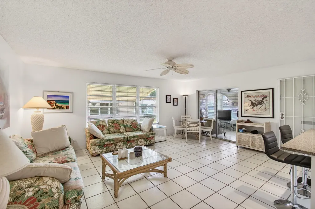 1327 High Point Way SE Delray Beach FL 33445