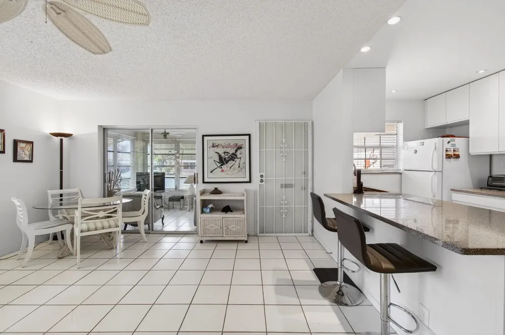 1327 High Point Way SE Delray Beach FL 33445
