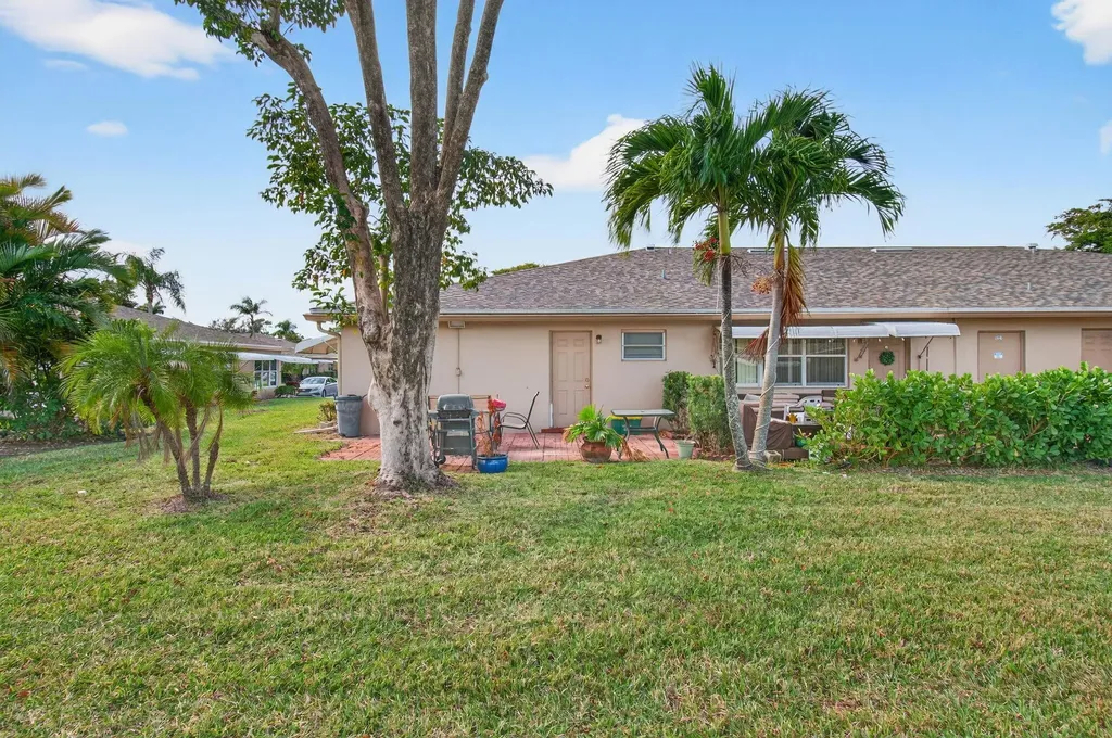 1327 High Point Way SE Delray Beach FL 33445
