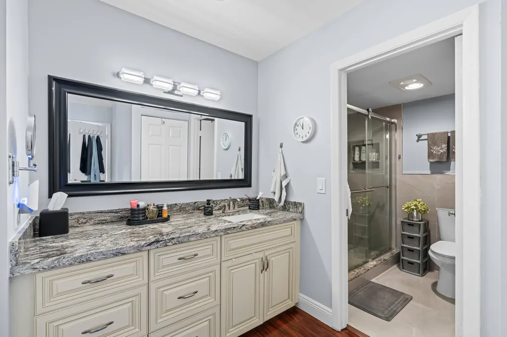 9265 Vista Del Lago Boca Raton FL 33428
