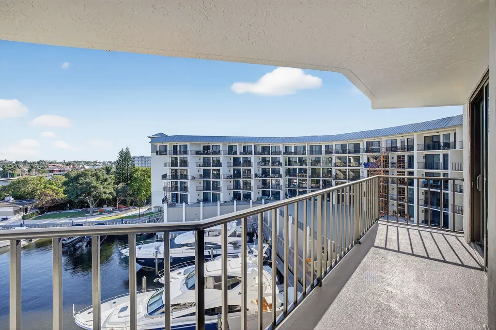 1035 S Federal Highway Delray Beach FL 33483