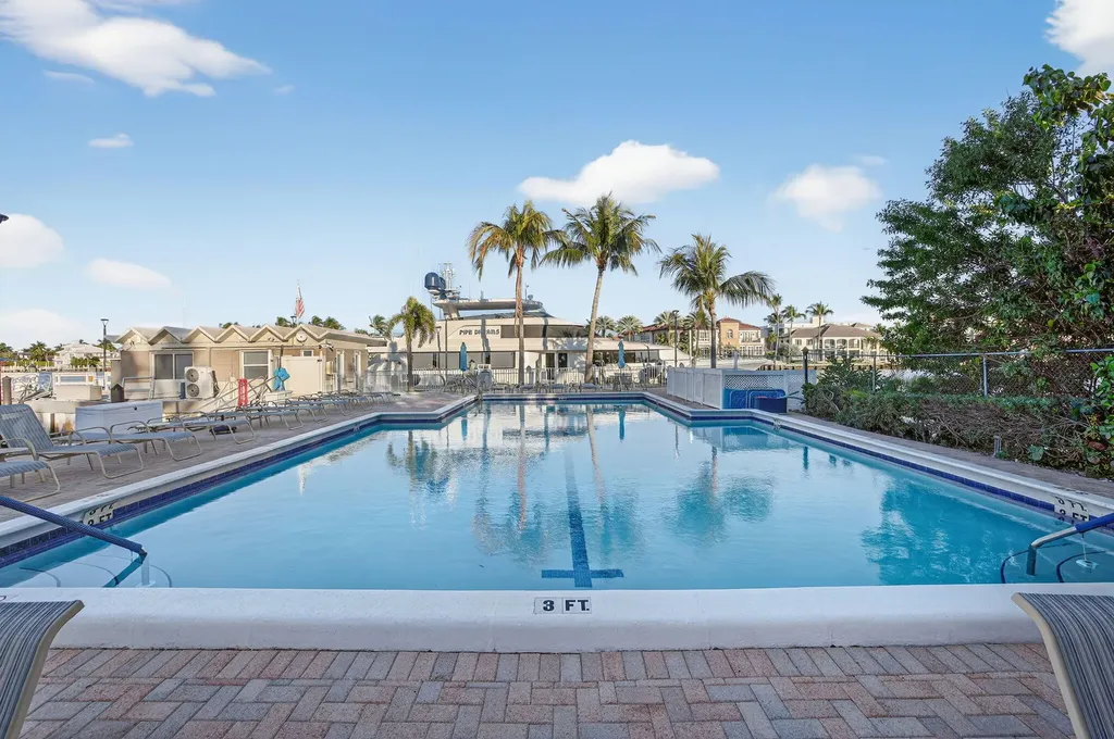1035 S Federal Highway Delray Beach FL 33483