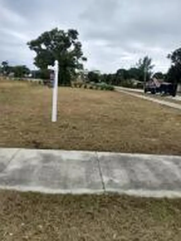 84 SW 1 Court Deerfield Beach FL 33441