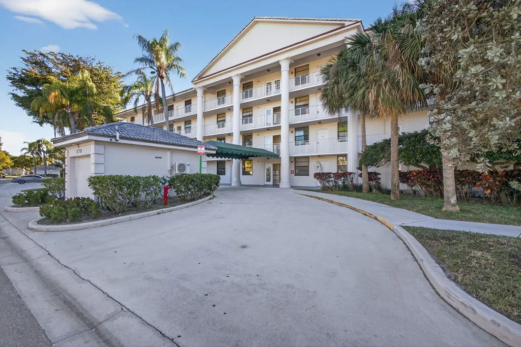 3716 Whitehall Drive West Palm Beach FL 33401