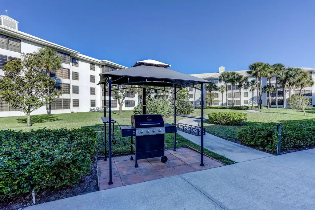 3716 Whitehall Drive West Palm Beach FL 33401