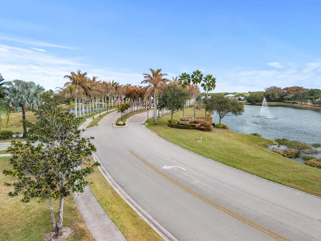 104 NW Willow Grove Avenue Port St Lucie FL 34986