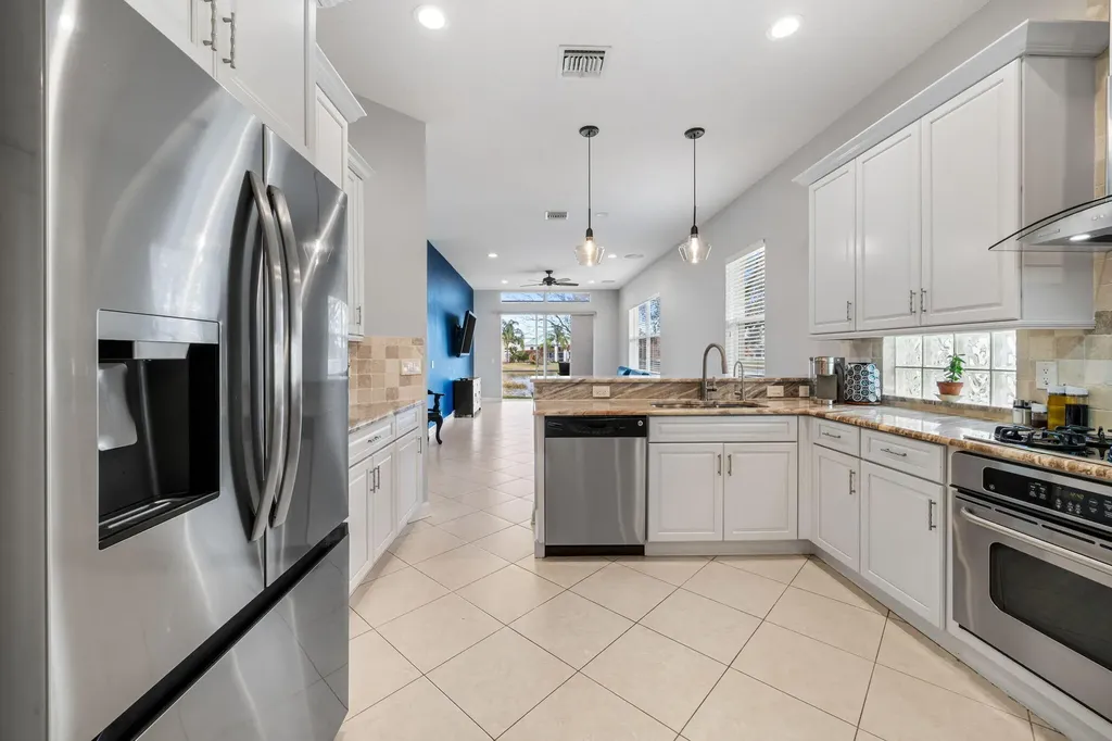 104 NW Willow Grove Avenue Port St Lucie FL 34986
