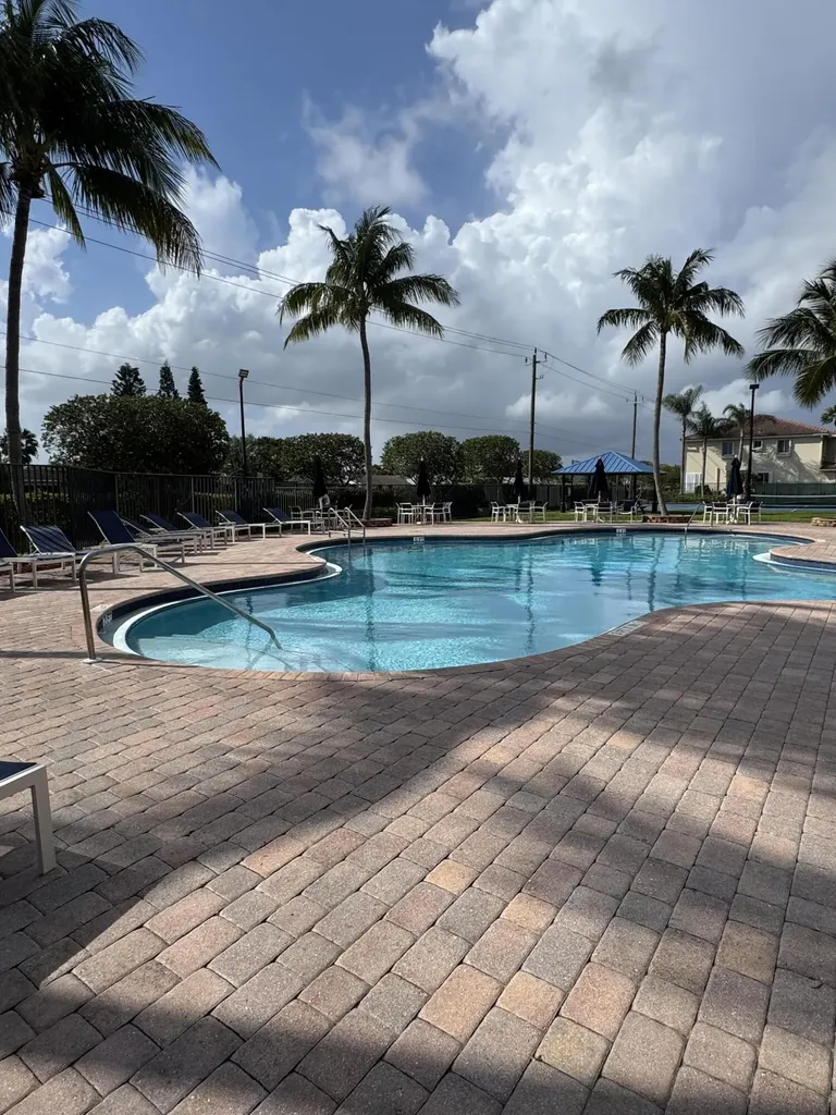 3033 N Evergreen Circle Boynton Beach FL 33426