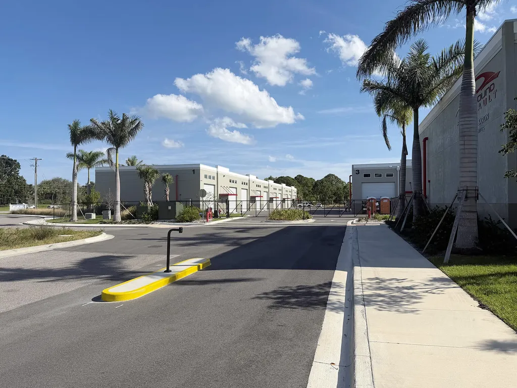7040 SE Federal Highway Stuart FL 34997
