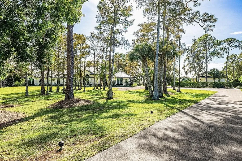 11230 Alligator Trail Wellington FL 33449