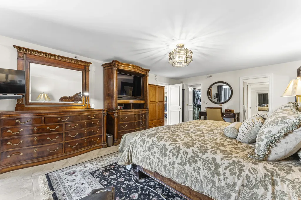 1167 Hillsboro Mile Hillsboro Beach FL 33062