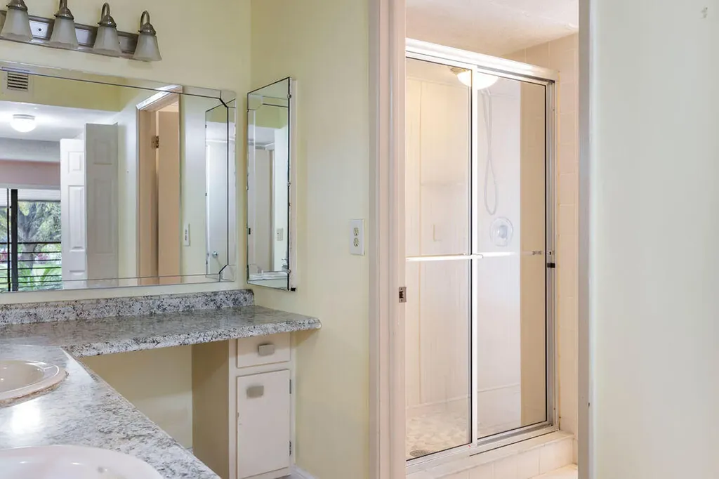 5701 Camino Del Sol Boca Raton FL 33433