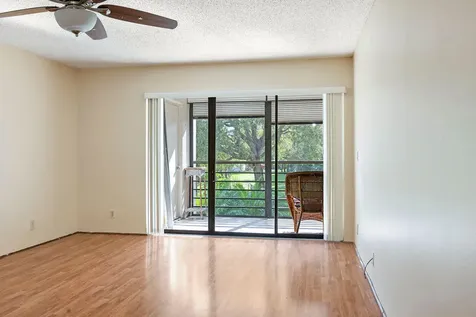 5701 Camino Del Sol Boca Raton FL 33433