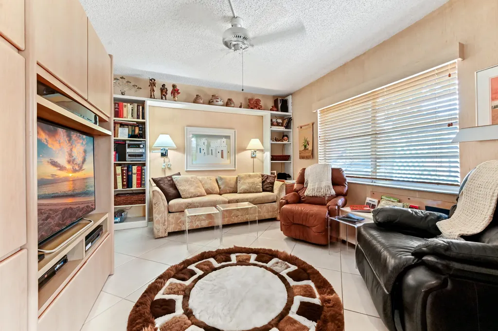 5779 Spindle Palm Court Delray Beach FL 33484