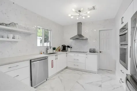 3025 Center Avenue Fort Lauderdale FL 33308