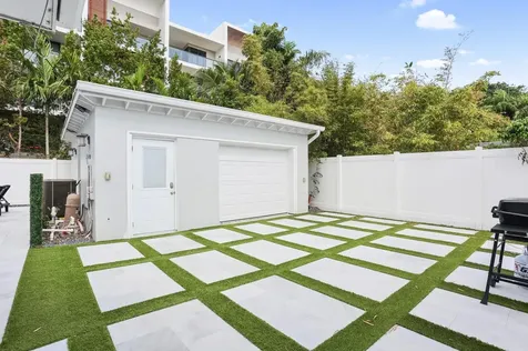 3025 Center Avenue Fort Lauderdale FL 33308
