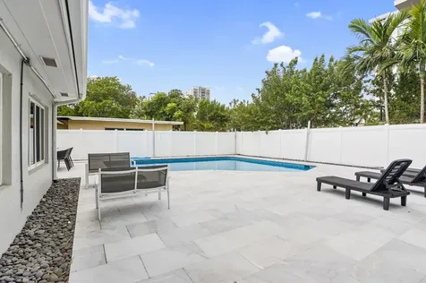 3025 Center Avenue Fort Lauderdale FL 33308