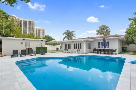 3025 Center Avenue Fort Lauderdale FL 33308