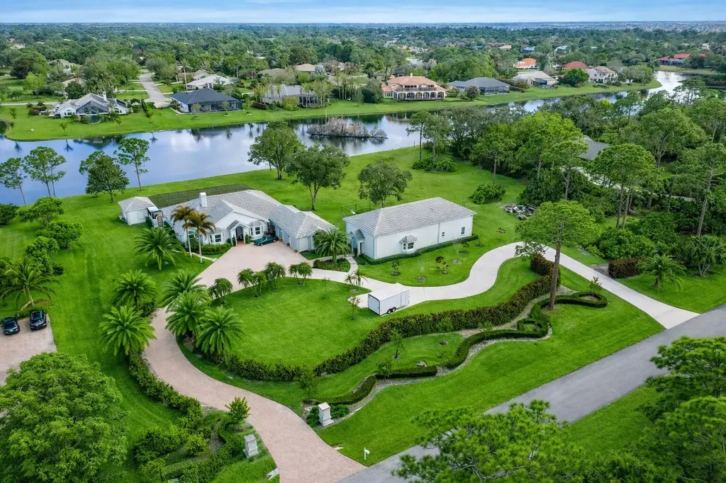 7833 Sabal Lake Drive Port St Lucie FL 34986
