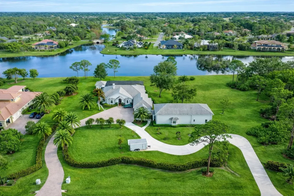 7833 Sabal Lake Drive Port St Lucie FL 34986