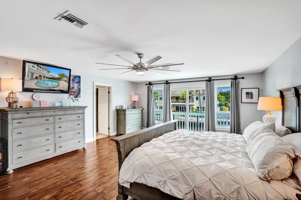 3001 NE 47th Street Lighthouse Point FL 33064