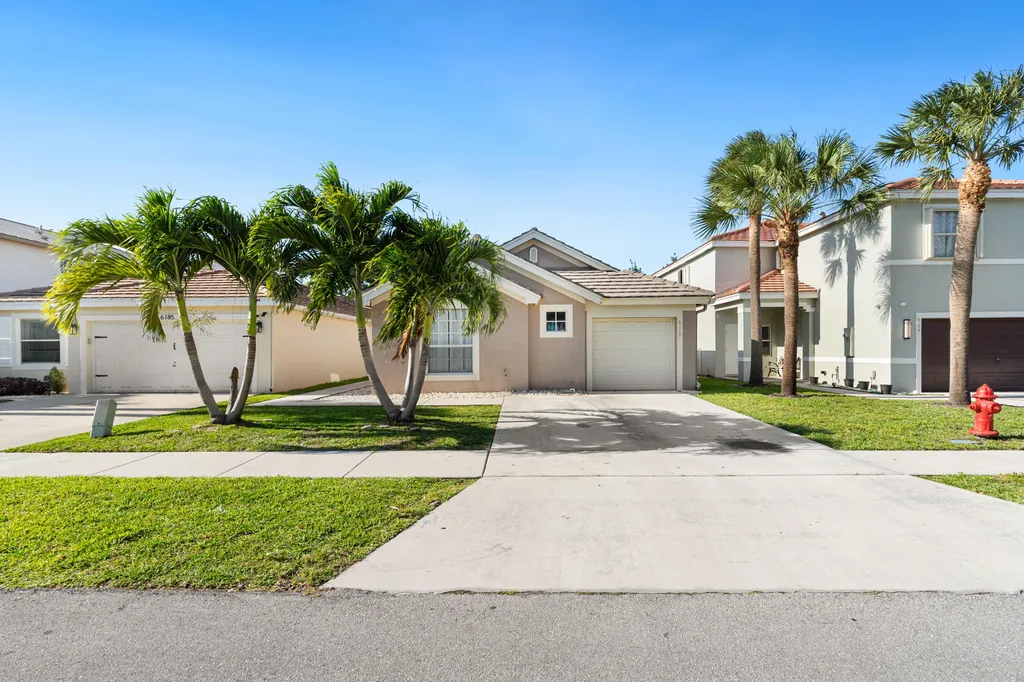 6179 Savannah Way Lake Worth FL 33463