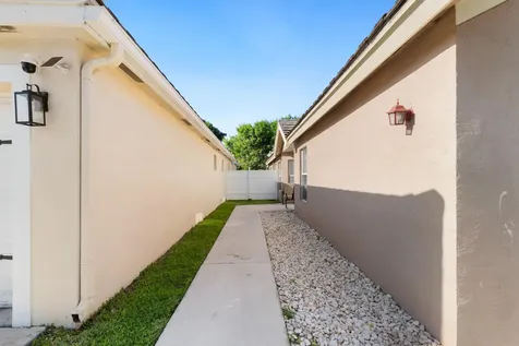 6179 Savannah Way Lake Worth FL 33463