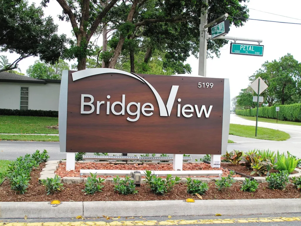 5452 Poppy Place Delray Beach FL 33484