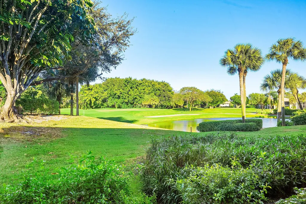 3841 Quail Ridge Drive Boynton Beach FL 33436