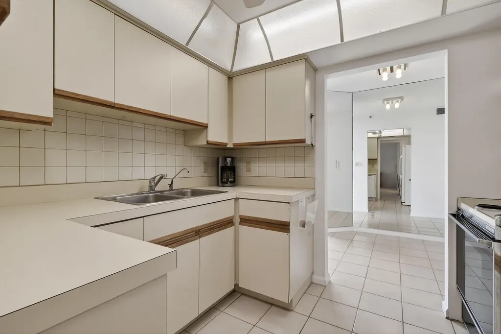 176 Helios Drive Jupiter FL 33477