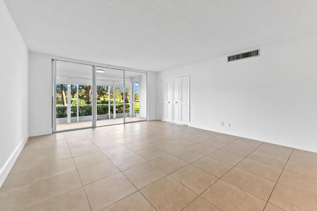 2851 S Palm Aire Drive Pompano Beach FL 33069