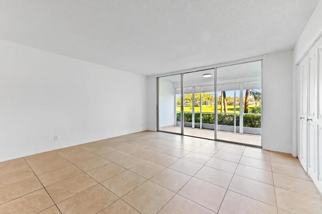 2851 S Palm Aire Drive Pompano Beach FL 33069