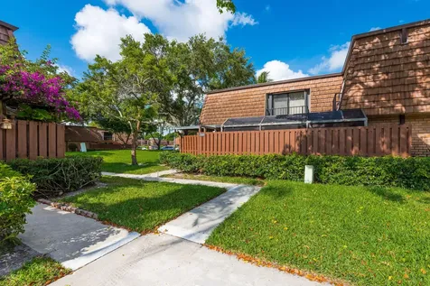 2205 22nd Lane Greenacres FL 33463