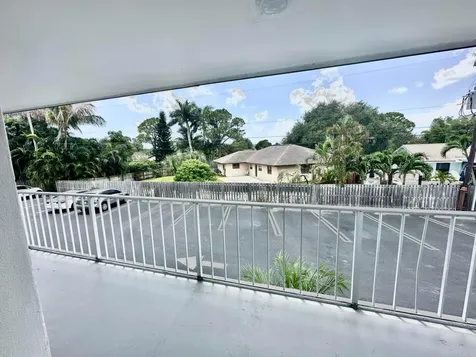 6 Garden Street Tequesta FL 33469